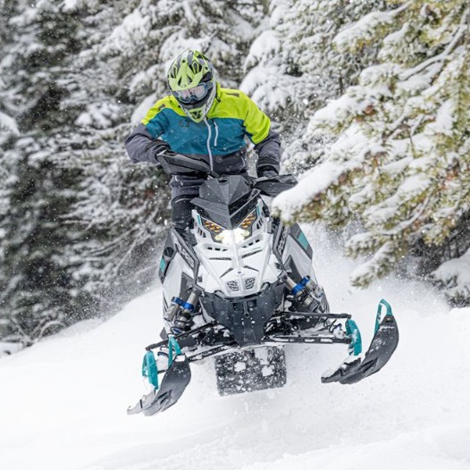 SNOWMOBILE POLARIS SWITCHBACK ASSAULT