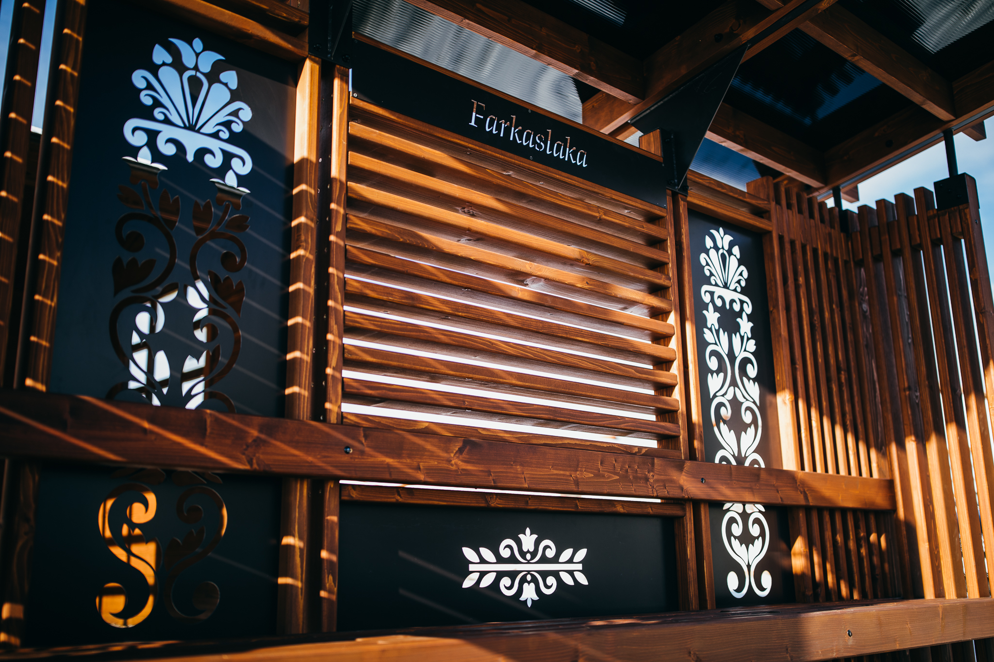 Stație de așteptare autobuz - Folkstop Tip 2 învelit cu policarbonat celular