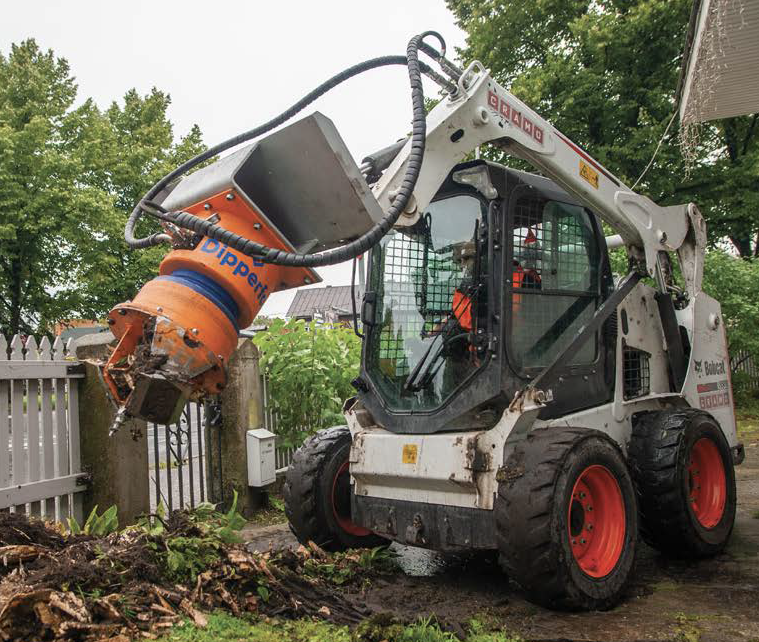 Distrugătorul de buturugi - burghiul de cioate hidraulic pentru buldoexcavatoare, și încărcătoare