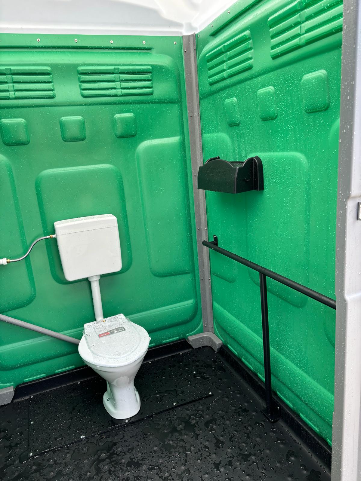 Toaleta cabina ecologica persoane dizabilitati model ICAXS02 racordabila la utilitati