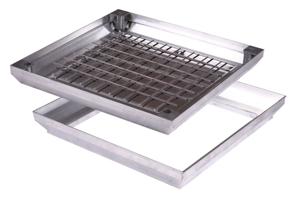 Capace de acces ALUPURA cu montaj aparent