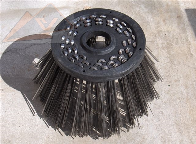 Perii laterale – conice