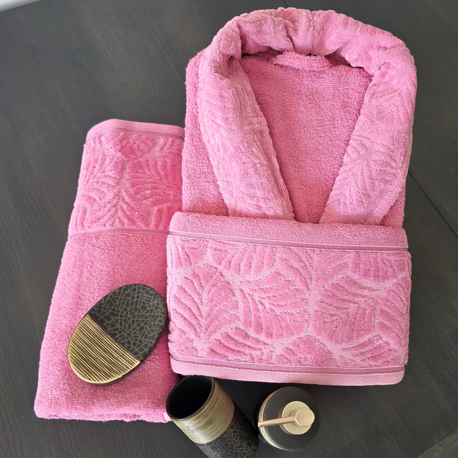 Set baie – halat cu guler si doua prosoape baie